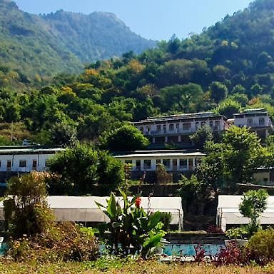 Myani Kalindi Nature Resort Lakhamandal מראה חיצוני תמונה